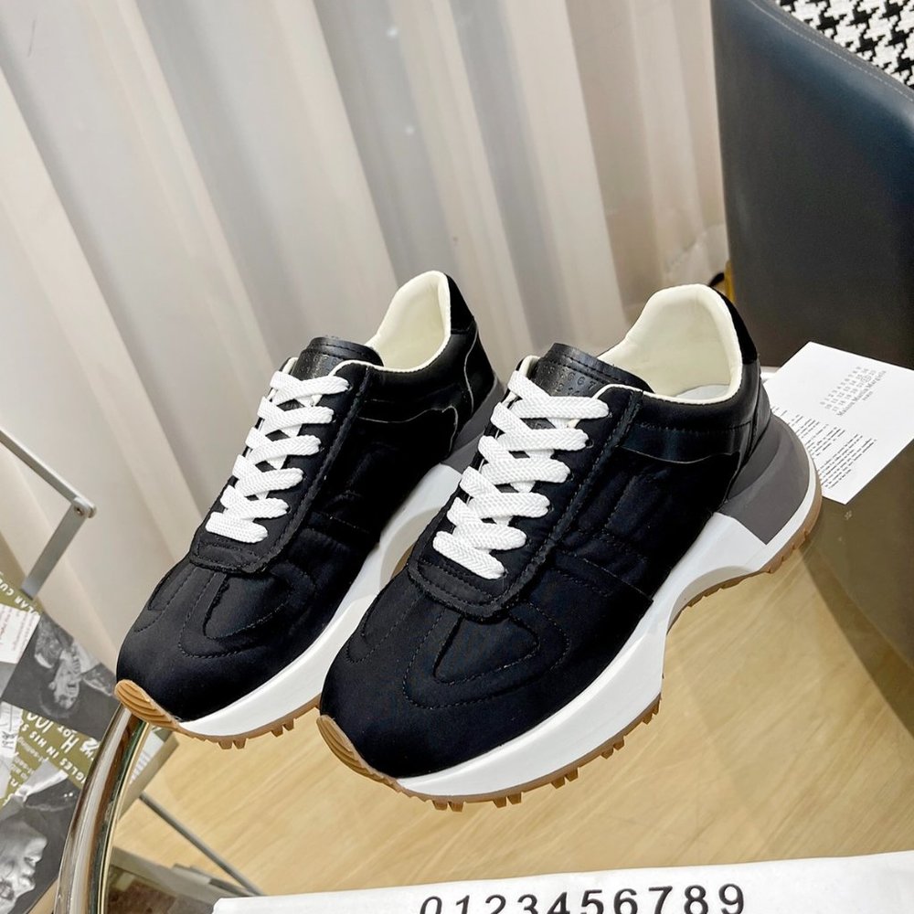 MAISON MARGIELA Women's Sneakers ♥ Black ♥